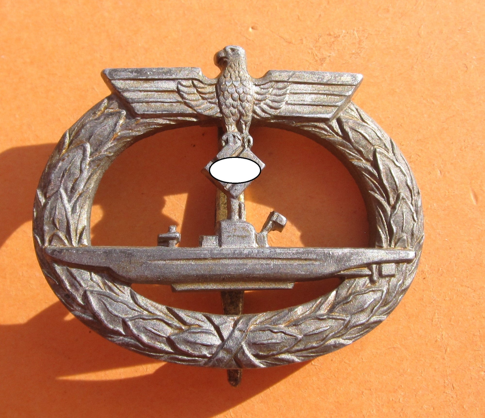 U-Bootkriegsabzeichen VARIANTE ! Hersteller: B.H. Mayer