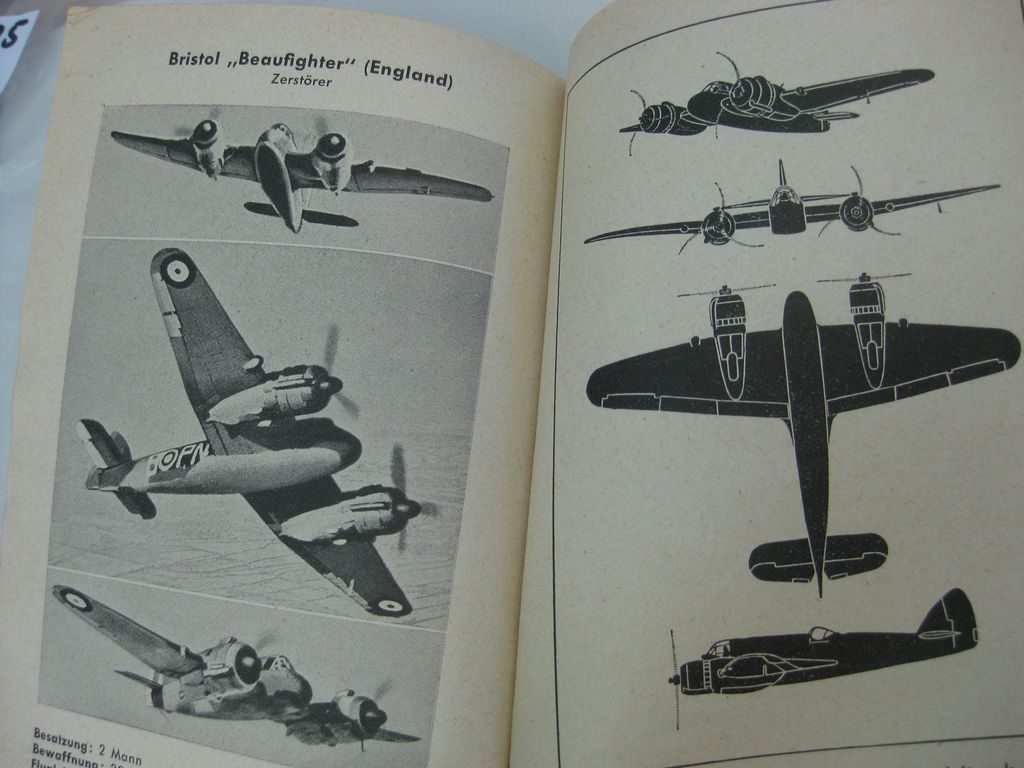 Originalausgabe Buch Heft Luftwaffe Fliegertruppe Kriegsflugzeuge 3.Reich