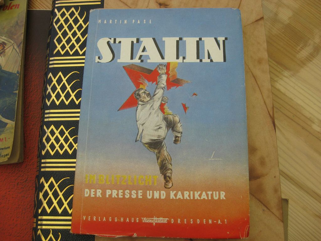 Buch Stalin im Blitzlicht der Presse und Karikatur DRESDEN 1941 Russland