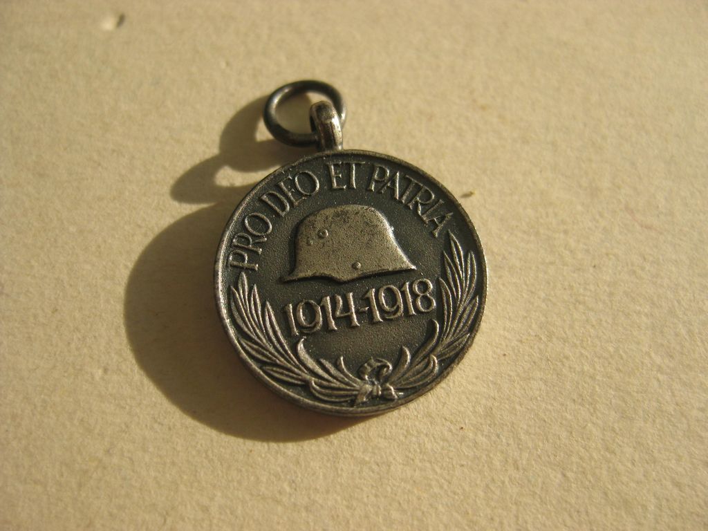 Miniatur ungarische Medaille Ungarn Erinnerungsmedaille für Frontkämpfer 1914 - 1918 Orden Kaiserreich Miniaturkettchen Miniaturkette Frackkette
