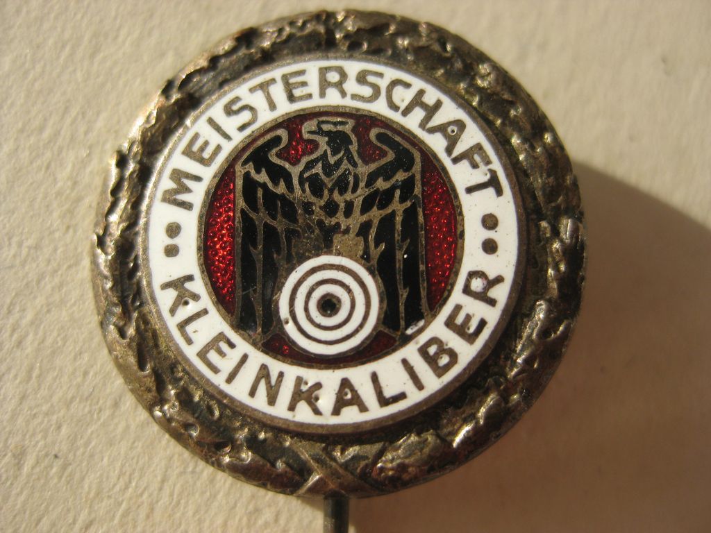 Abzeichen Mitgliedsabzeichen Meisterschaftsabzeichen Deutscher Schützenbund (DSB) Kreismeister ca:1936