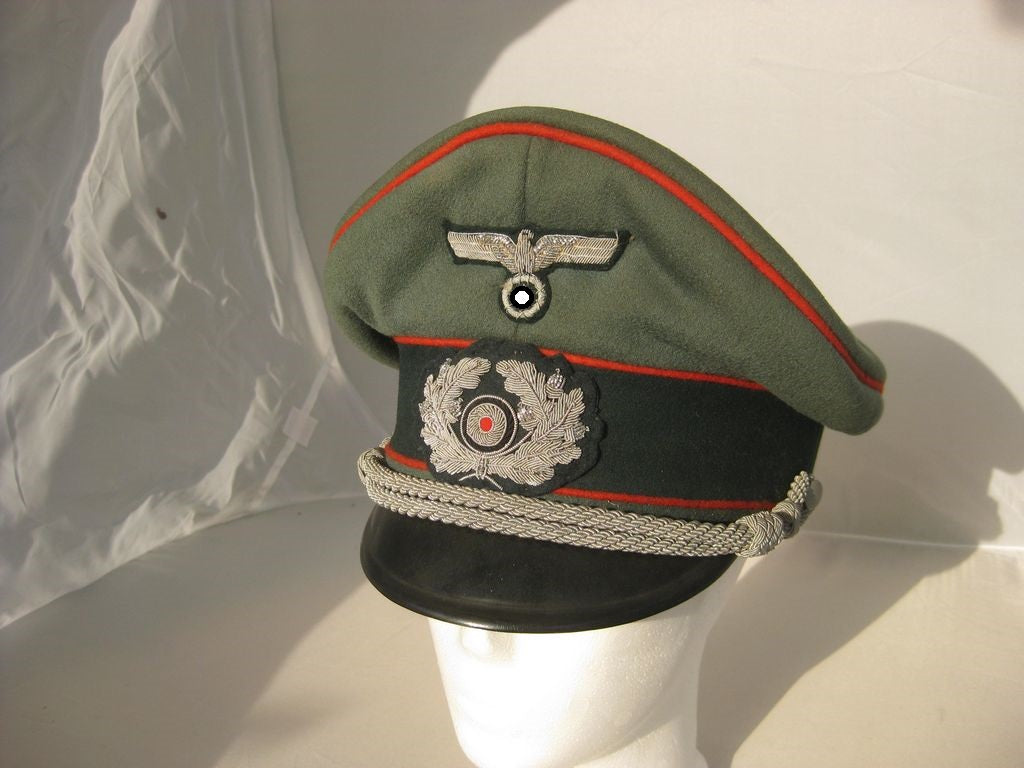 Schirmmütze für Offiziere der Wehrmacht / Artillerie