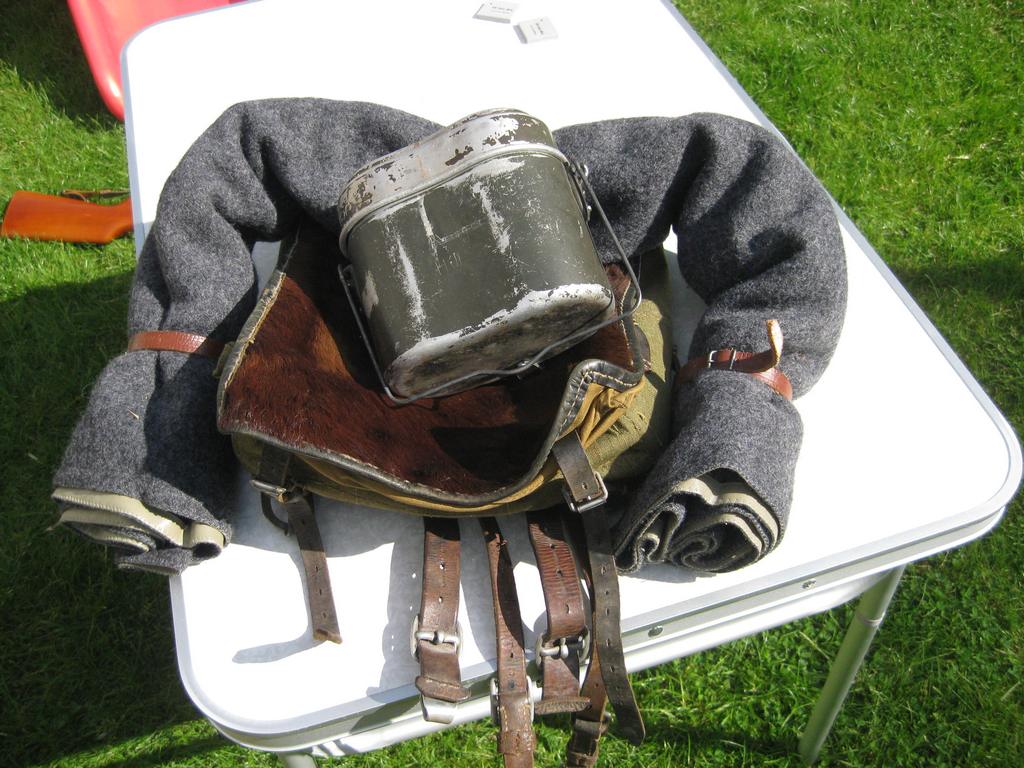 Ausrüstung und Ersatzteile