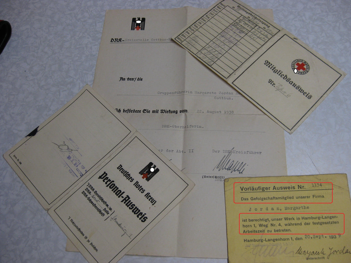 Personalausweis Dienstausweis  Oberhelferin Deutsches Rotes Kreuz (DRK) Hamburg KZ-Neuengamme !!