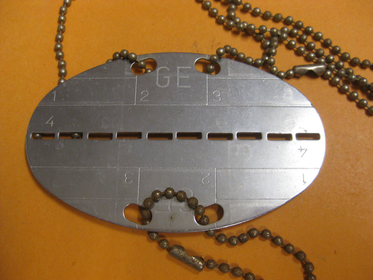 Erkennungsmarke KEIN Bodenfund !! 1000% alt und ORIGINAL Bundeswehr