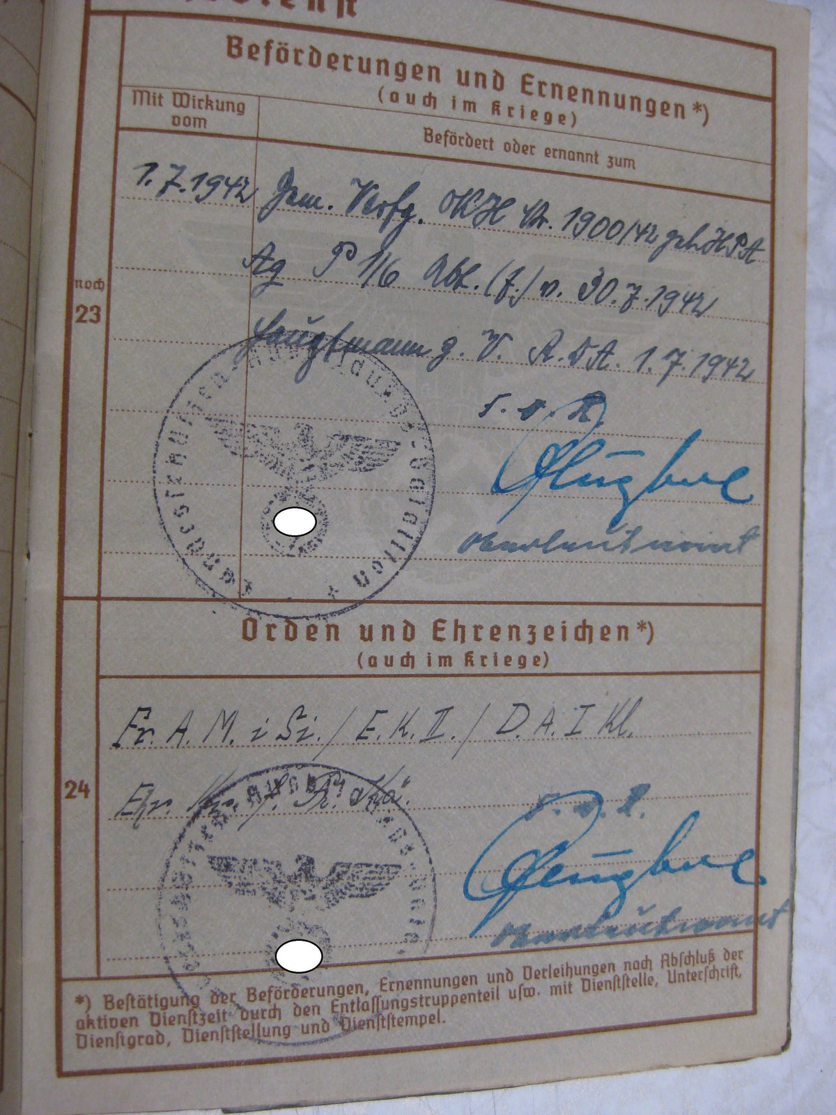 Wehrpaß Hauptmann aus Oschatz / Leipzig Wehrmacht im Stammlager Stalag IV G