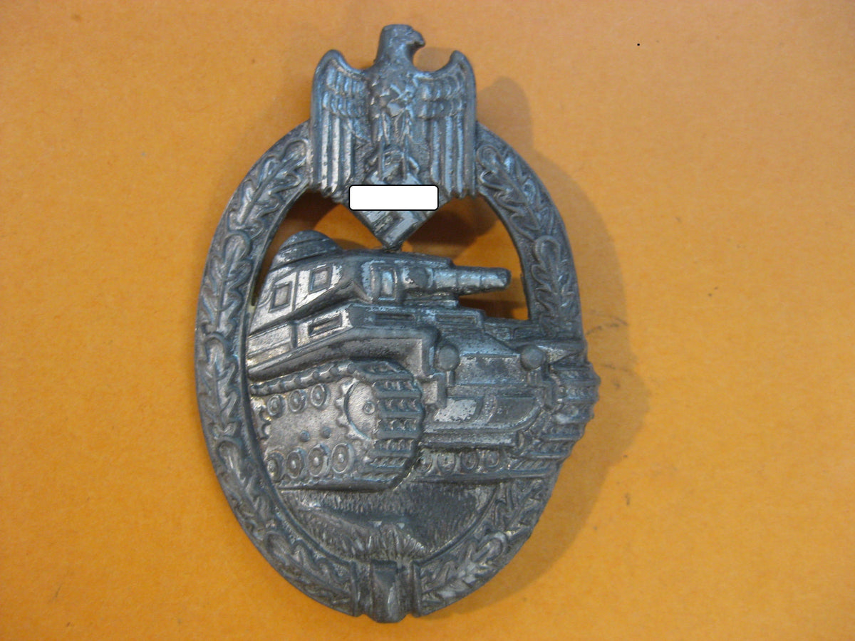Panzerkampfabzeichen in Silber Hersteller: Karneth
