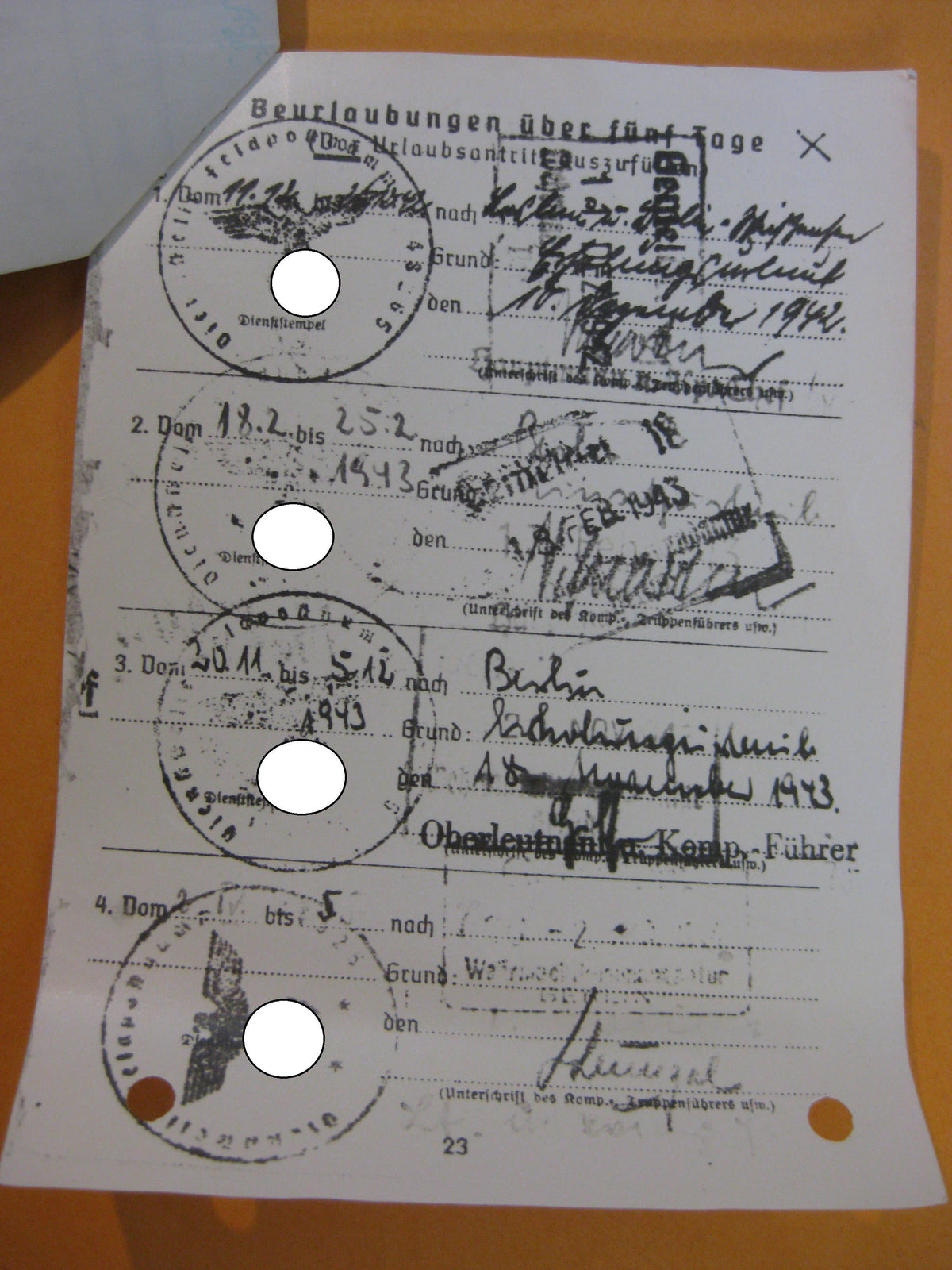 Panzerkampfabzeichen in Silber Hersteller: Karneth