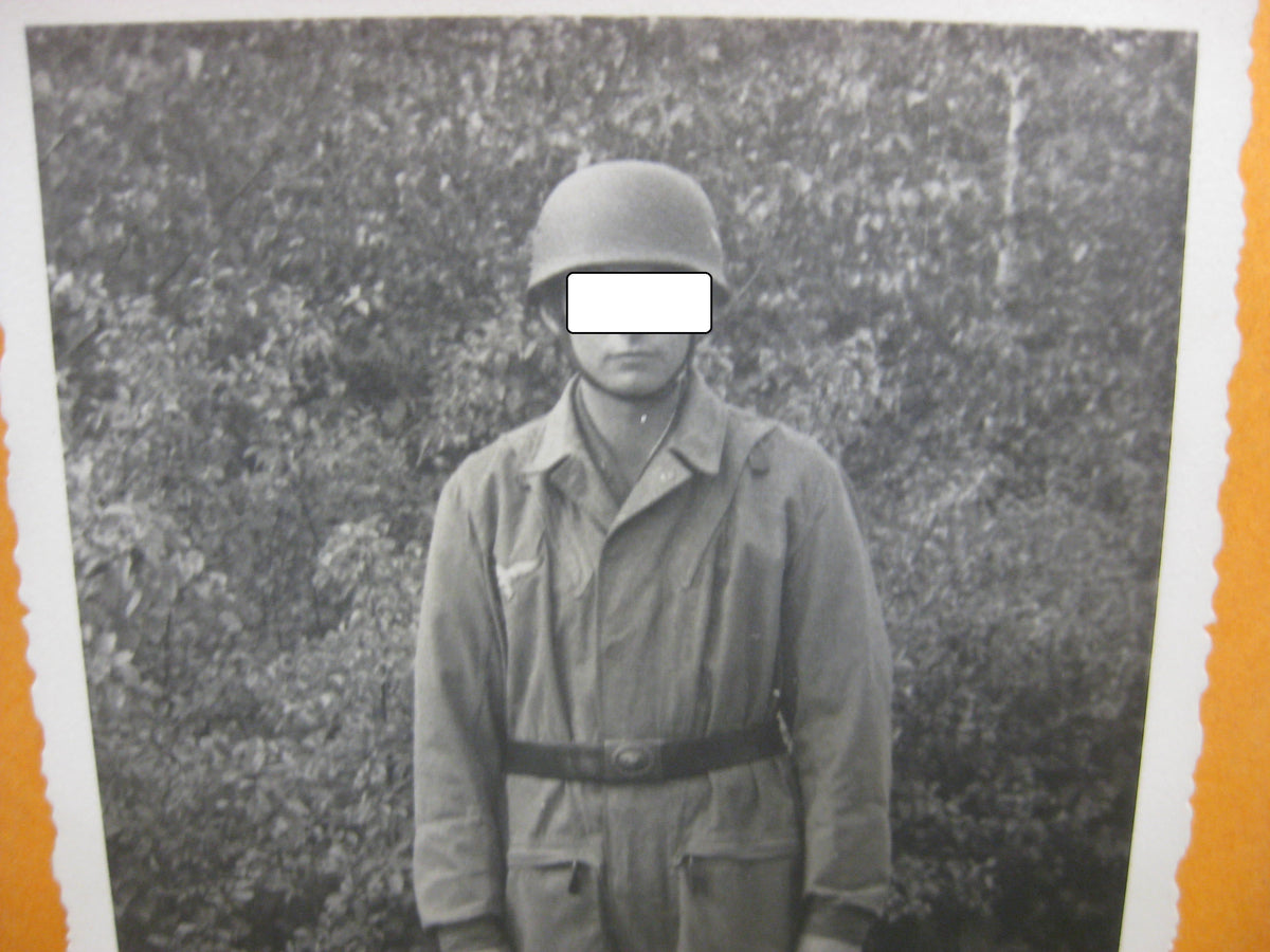 Uniformfoto Fallschirmtruppe Fallschirmschütze der Wehrmacht Springerhelm Fallschirmjägerhelm Stahlhelmfoto 3.Reich