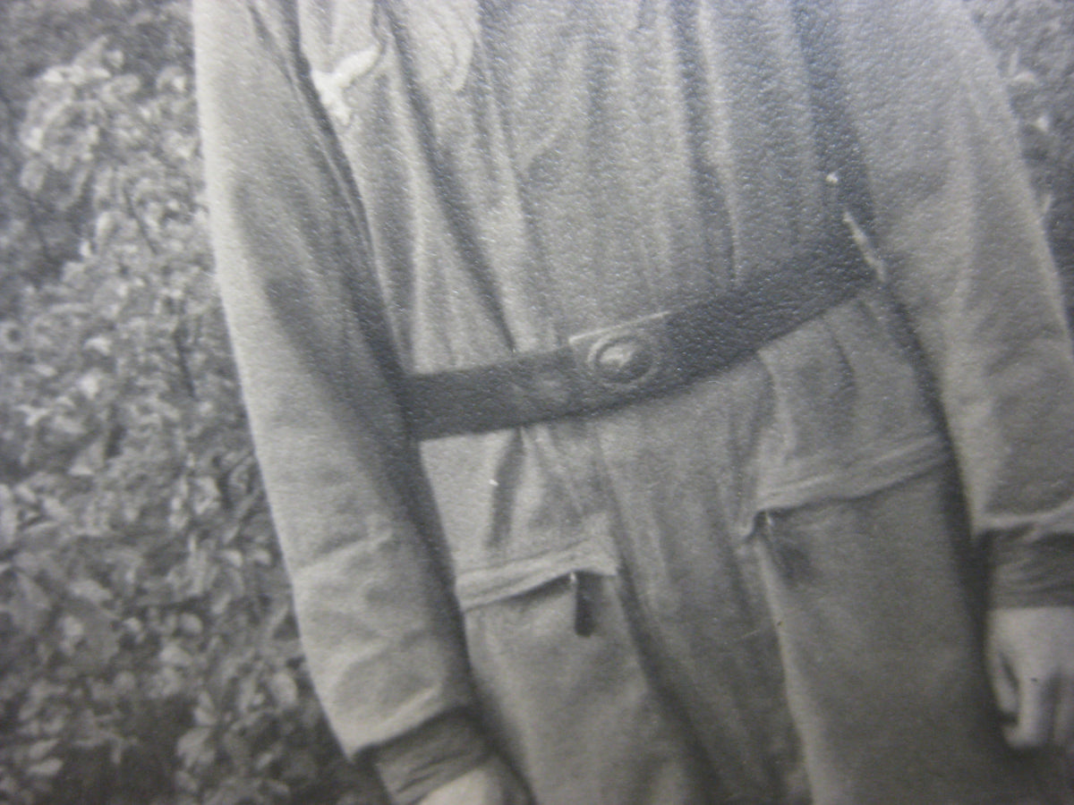Uniformfoto Fallschirmtruppe Fallschirmschütze der Wehrmacht Springerhelm Fallschirmjägerhelm Stahlhelmfoto 3.Reich