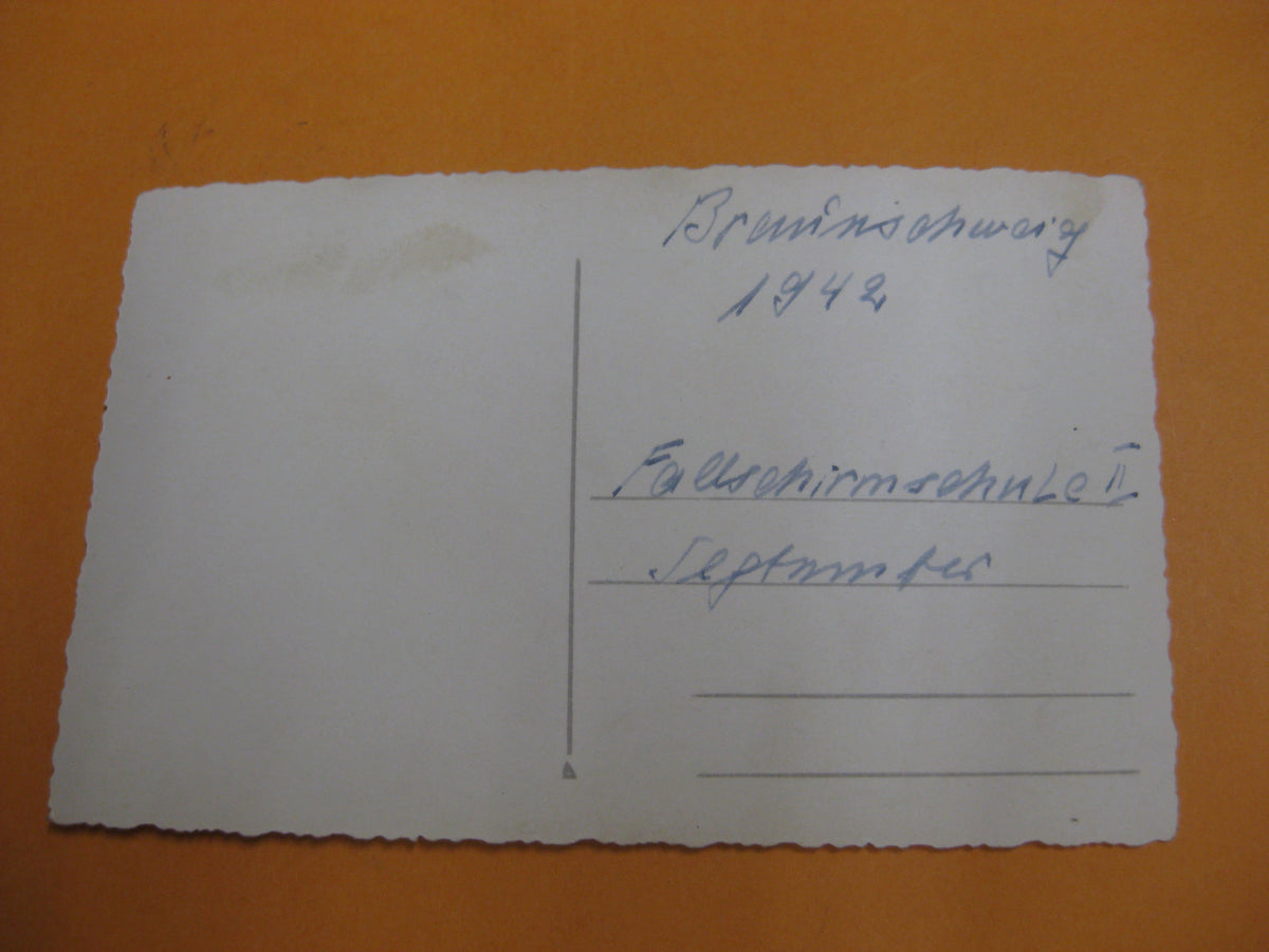 Uniformfoto Fallschirmtruppe Fallschirmschütze der Wehrmacht Springerhelm Fallschirmjägerhelm Stahlhelmfoto 3.Reich