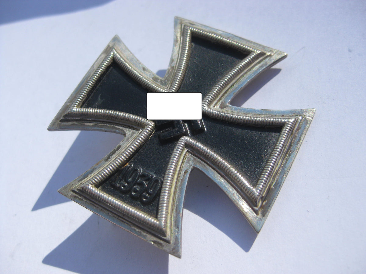 Eisernes Kreuz 1.Klasse Hersteller: "26"  (EK1/39) im Verleihungsetui