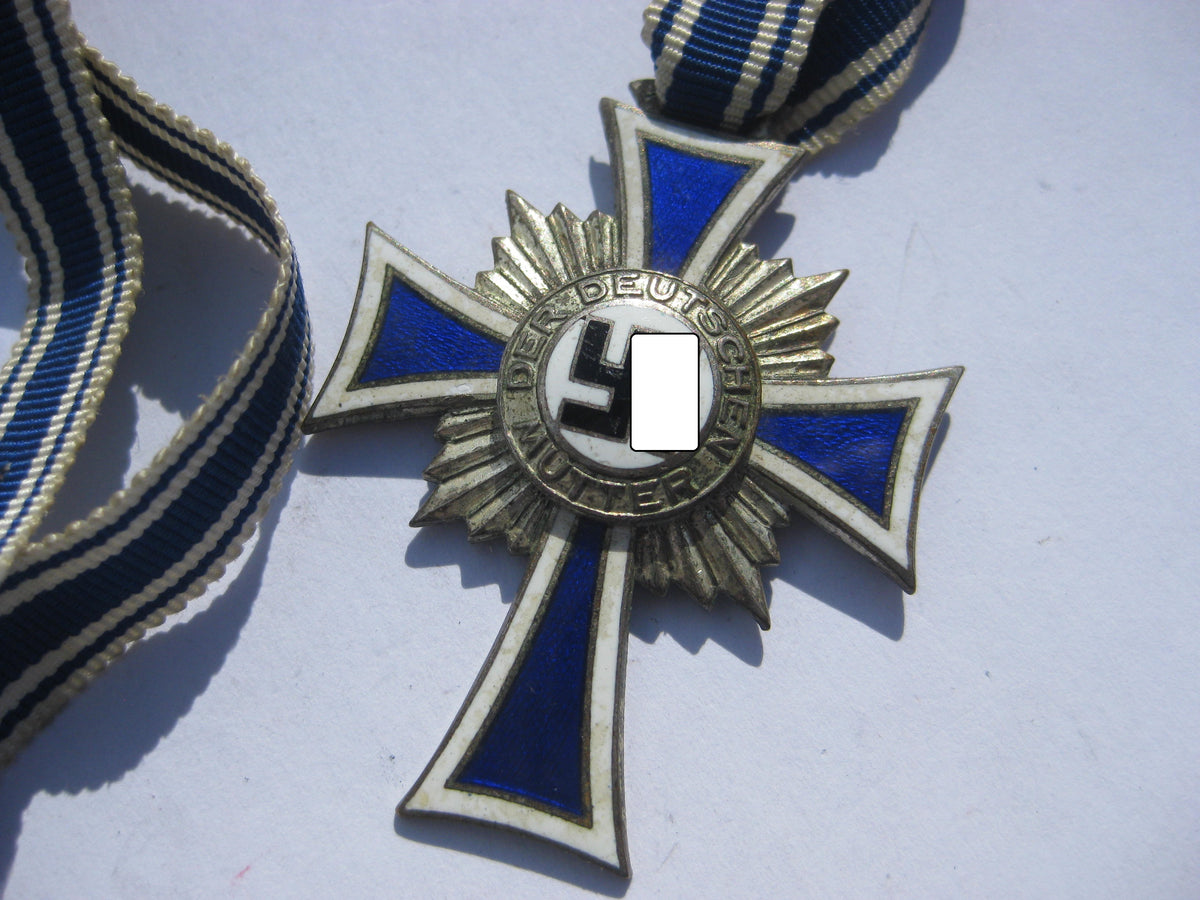 Ehrenkreuz der deutschen Mutter / Mutterkreuz in Silber / Zweite Stufe