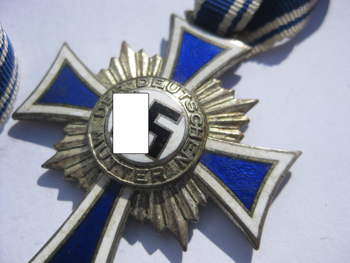 Ehrenkreuz der deutschen Mutter / Mutterkreuz in Silber / Zweite Stufe
