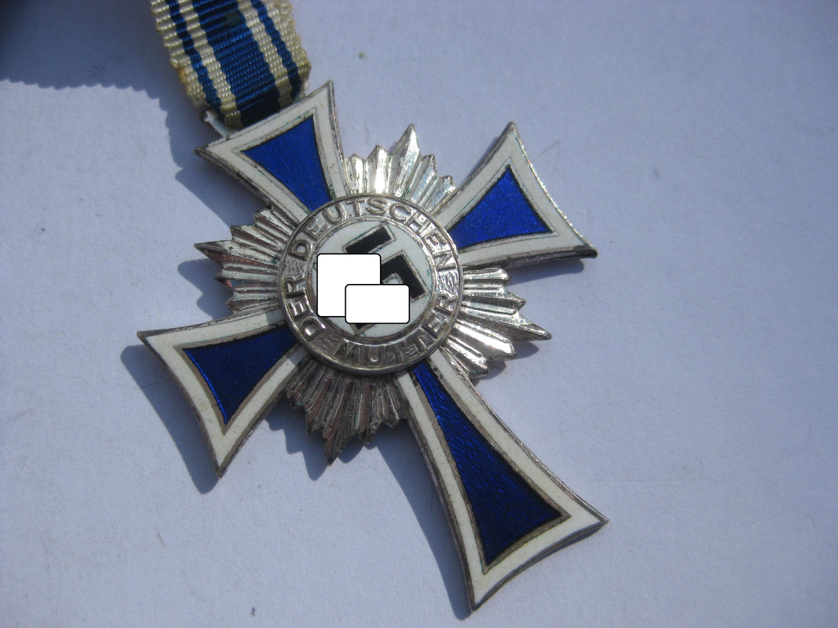 Ehrenkreuz der deutschen Mutter / Mutterkreuz in Silber / Zweite Stufe