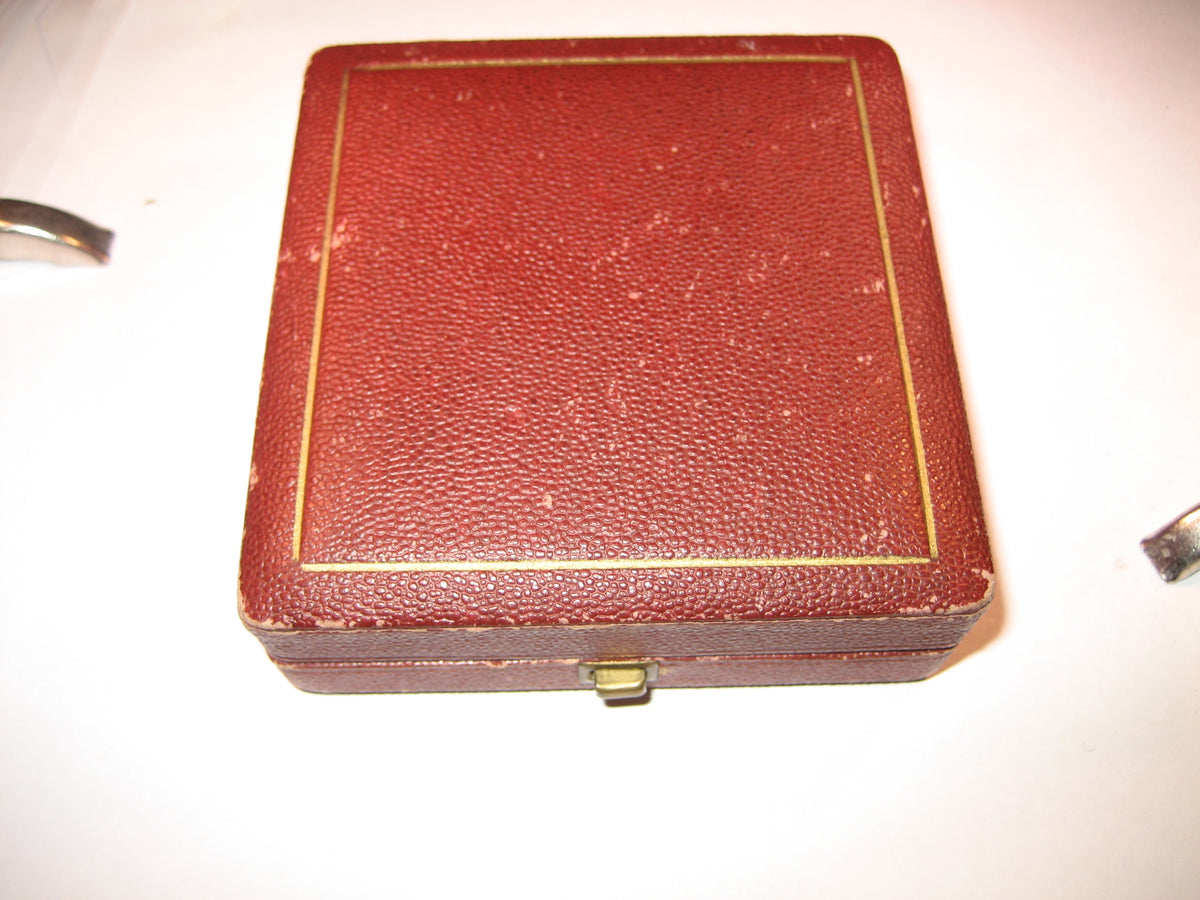 Spanienkreuz in GOLD MIT Schwertern im Verleihungsetui