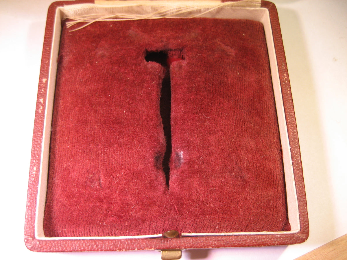 Spanienkreuz in GOLD MIT Schwertern im Verleihungsetui