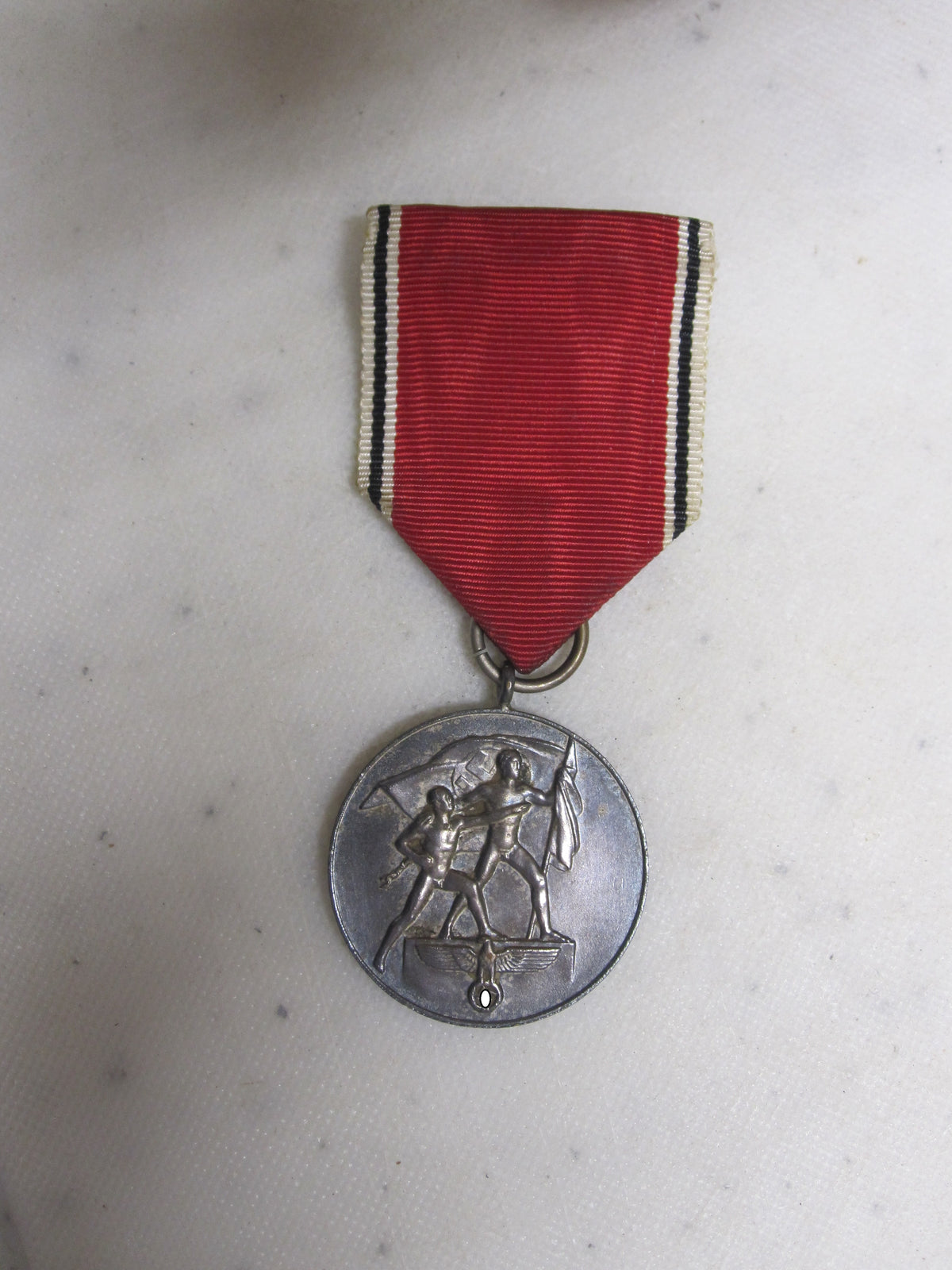 Anschlußmedaille 13.März 1938 / Österreichmedaille im Verleihungsetui      H.W.