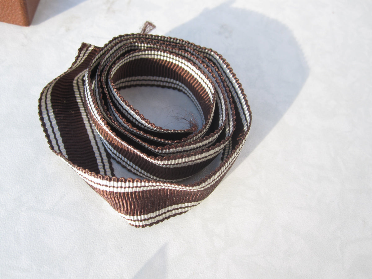 NSDAP Dienstauszeichnung für 10 Jahre in Bronze in Verleihungsschachtel  Hersteller: LAUER / Nürnberg  MINT CONDITION