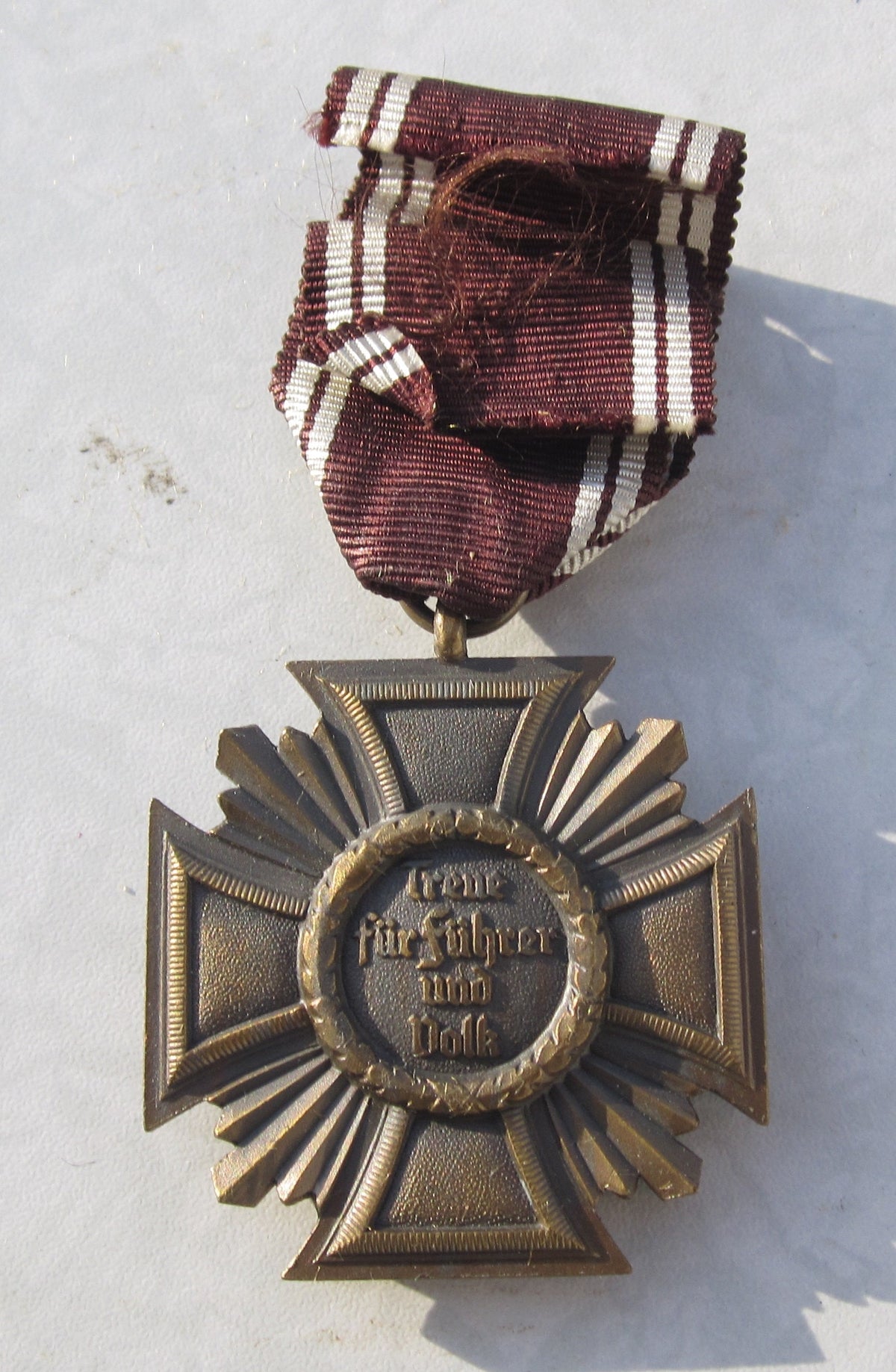 NSDAP Dienstauszeichnung für 10 Jahre in Bronze Hersteller: M1/143