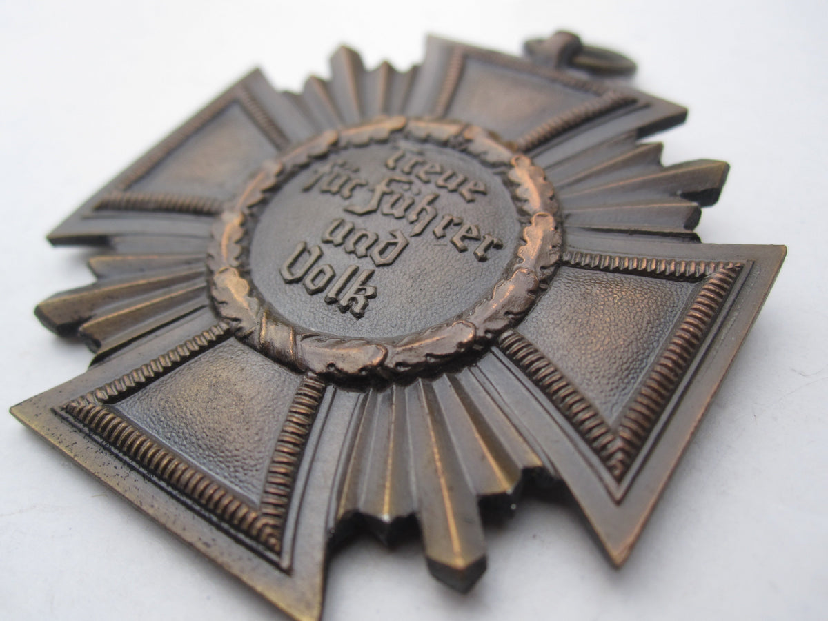 NSDAP Dienstauszeichnung für 10 Jahre in Bronze in Verleihungsschachtel  Hersteller: LAUER / Nürnberg  MINT CONDITION