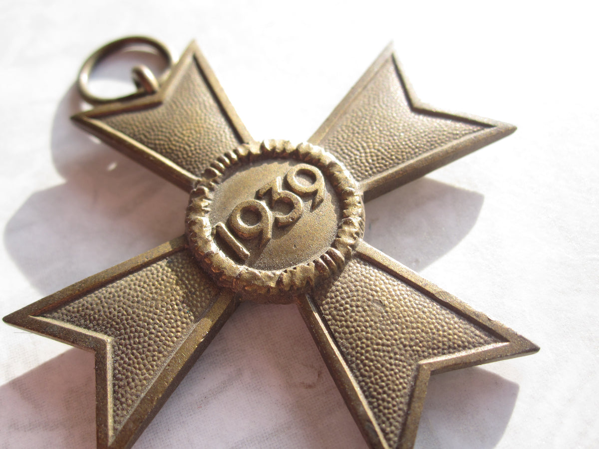 Kriegsverdienstkreuz 2.Klasse OHNE Schwertern KVK2/39 in Verleihungstüte Bury &amp; Leonard Hanu