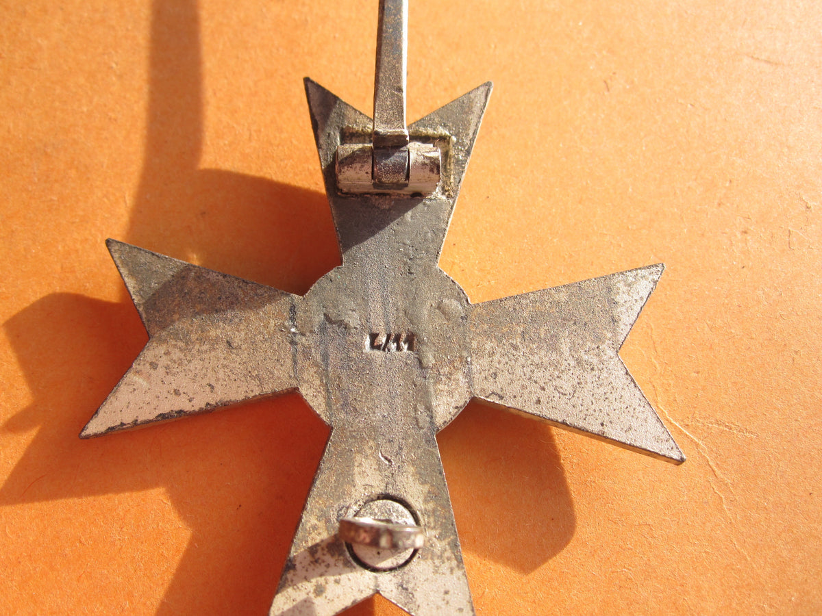 Kriegsverdienstkreuz 1.Klasse OHNE Schwerter (KVK1/39) Hersteller: "L/11" Mint Condition