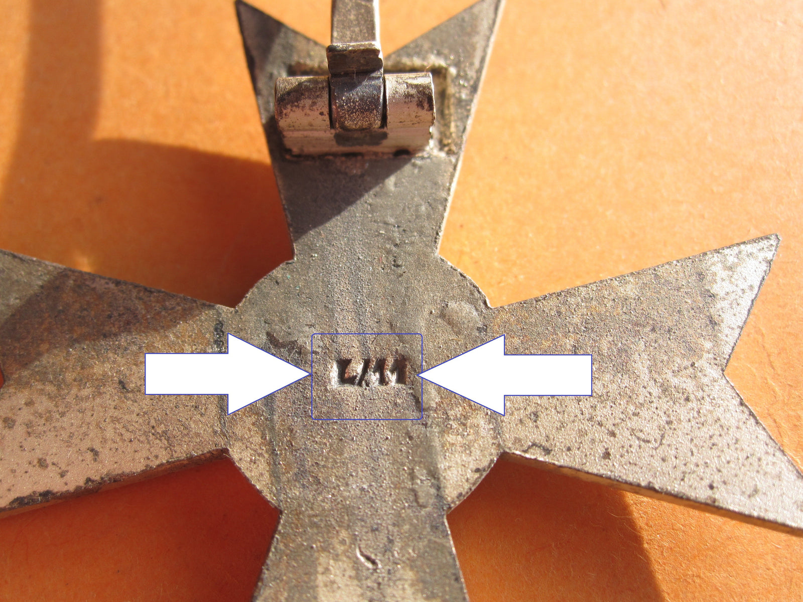 Kriegsverdienstkreuz 1.Klasse OHNE Schwerter (KVK1/39) Hersteller: "L/11" Mint Condition