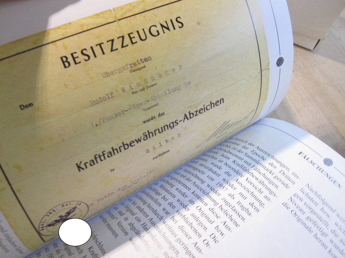 Buch Das Kraftfahr - Bewährungs - Abzeichen der Wehrmacht
