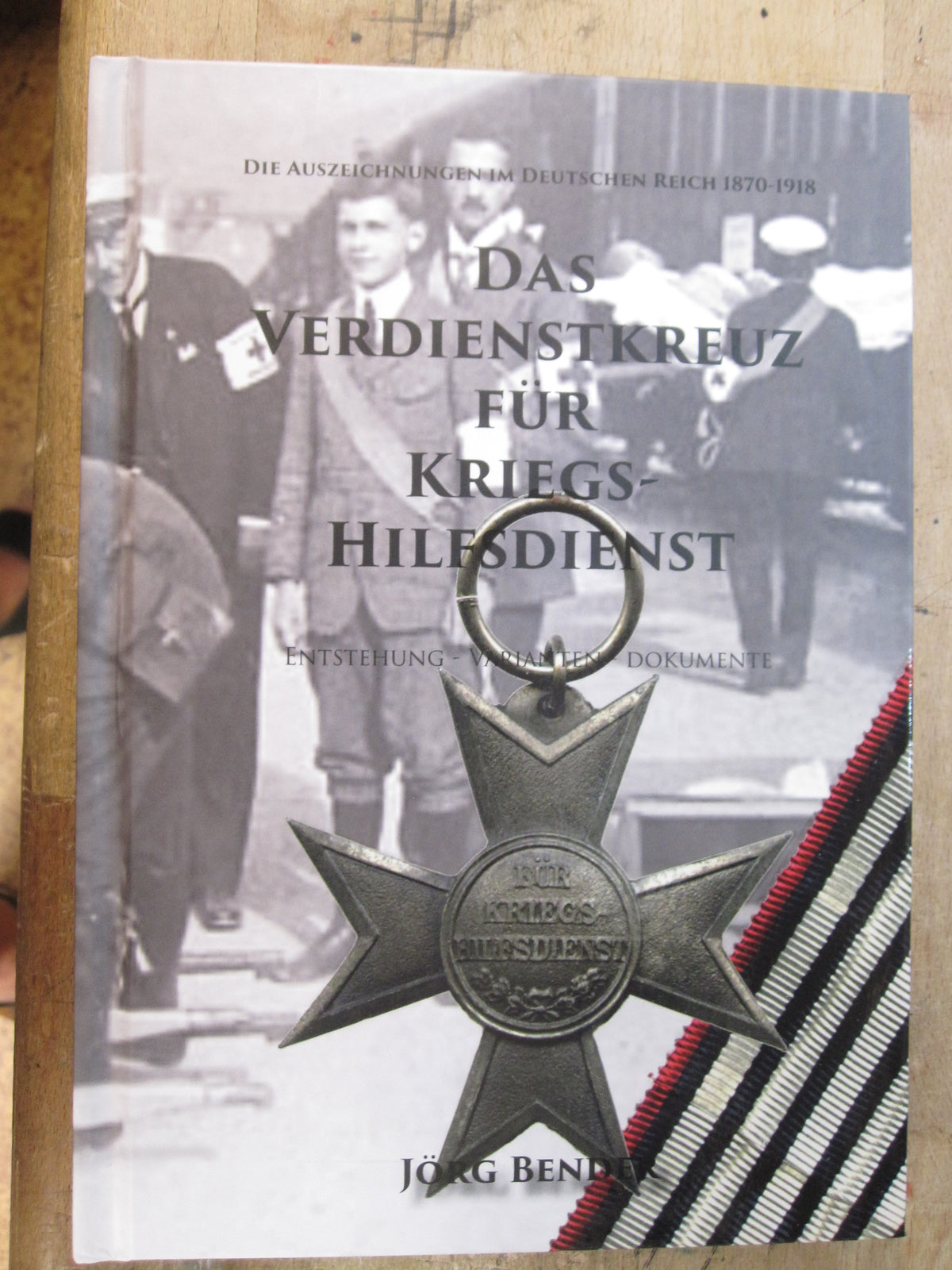 Buch Das Verdienstkreuz für Kriegshilfsdienst