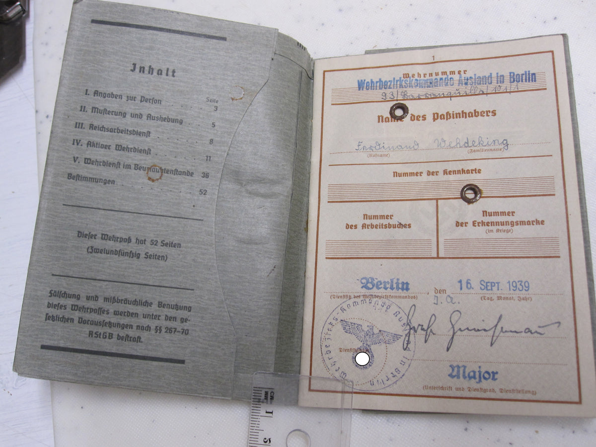 Wehrpaß Leutnant aus der Hansestadt Bremen
