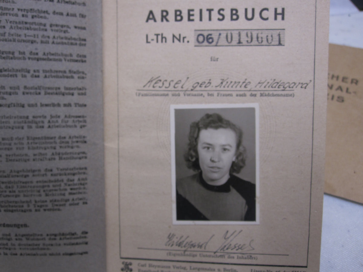 Konvolut einer Frau Arbeitsbuch Protektorat Böhmen &amp; Mähren