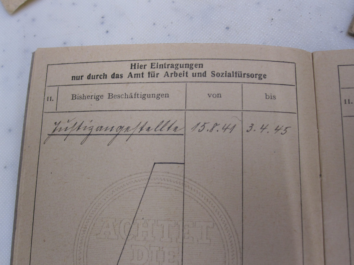 Konvolut einer Frau Arbeitsbuch Protektorat Böhmen &amp; Mähren