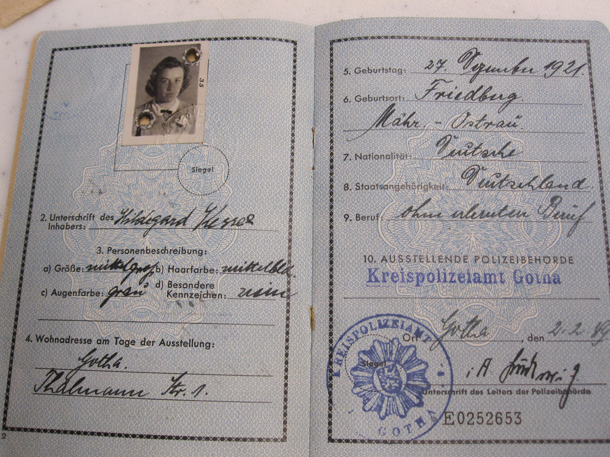 Konvolut einer Frau Arbeitsbuch Protektorat Böhmen &amp; Mähren