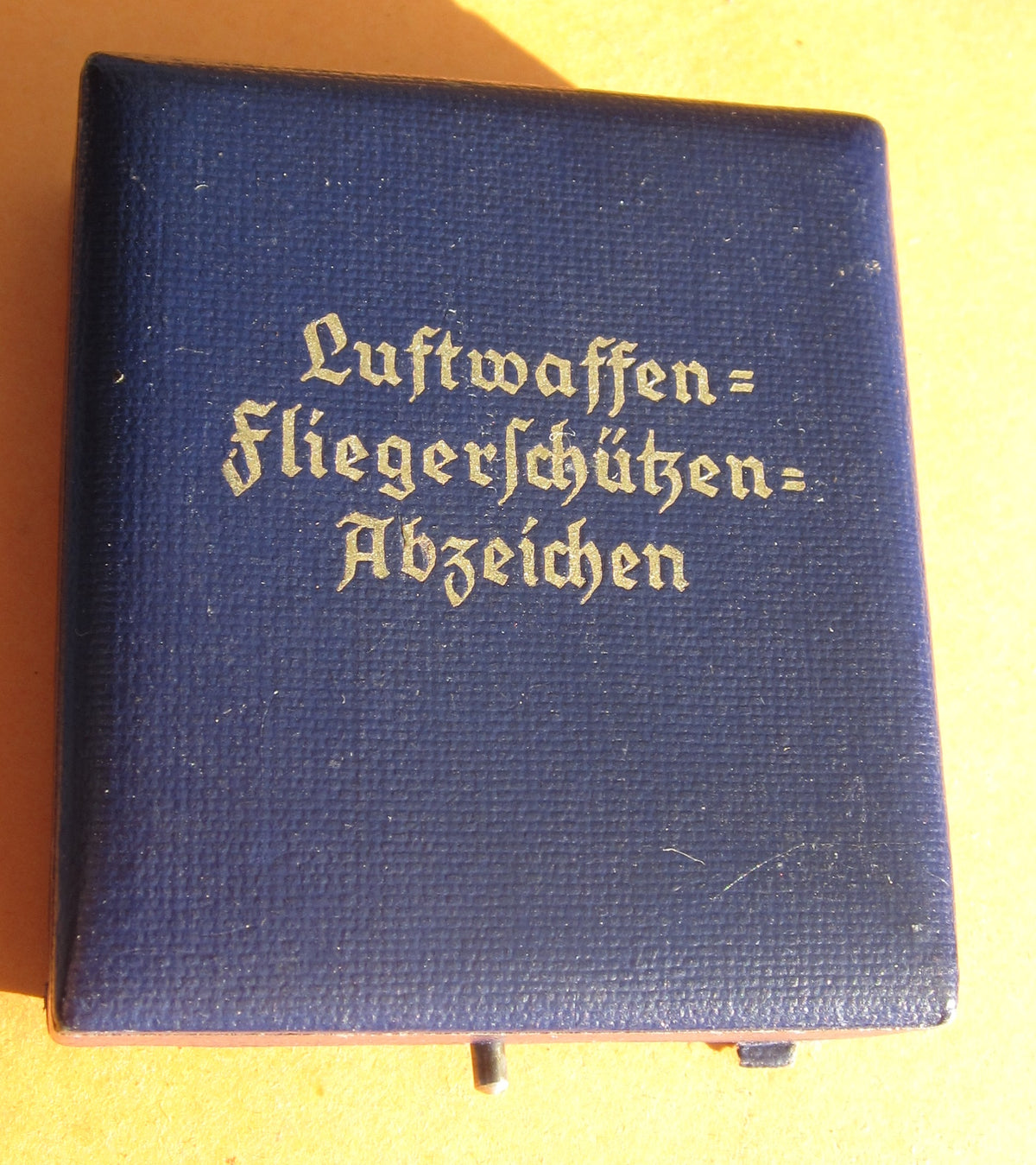 Fliegerschützenabzeichen MIT Blitzbündel für Bordfunker Mint Condition