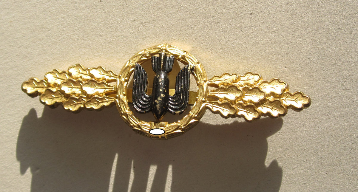 Frontflugspange für Kampfflieger in GOLD BUNTMETALL im ETUI