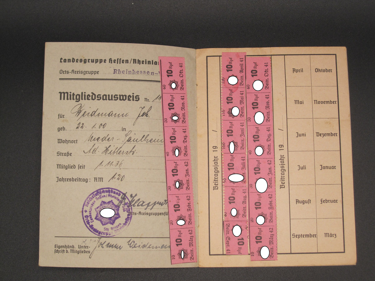 H.W.  -  -  Reichsluftschutzbund (RLB) Mitgliedsbuch Saulheim Hessen