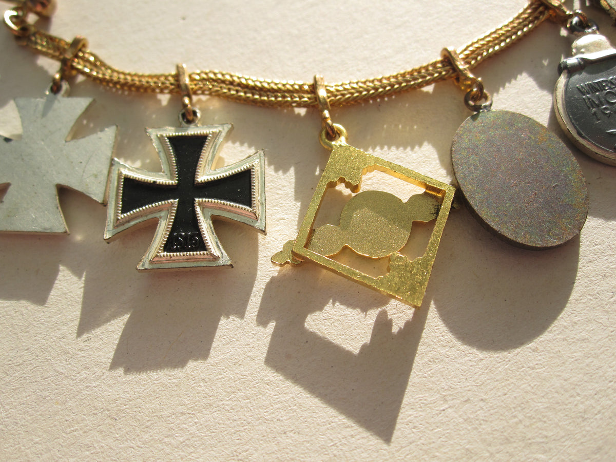 Miniaturkettchen  Frontflugspange für Kampfflieger in GOLD Eisernes Kreuz 1.Klasse 1939 Fliegerschütze etc