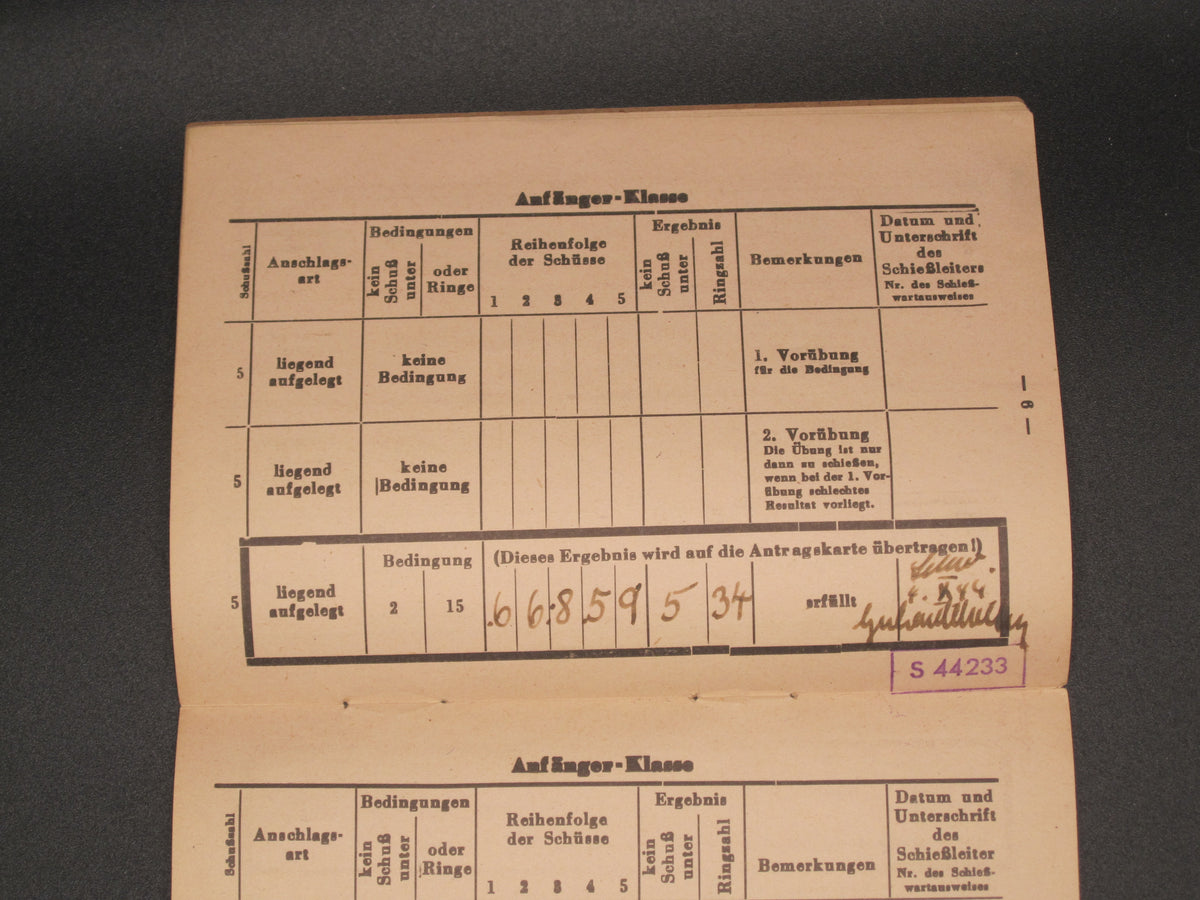 H.W.  -  -  Set Leistungsbuch &amp; Schießbuch der Hitlerjugend (HJ) Hamburg 1940