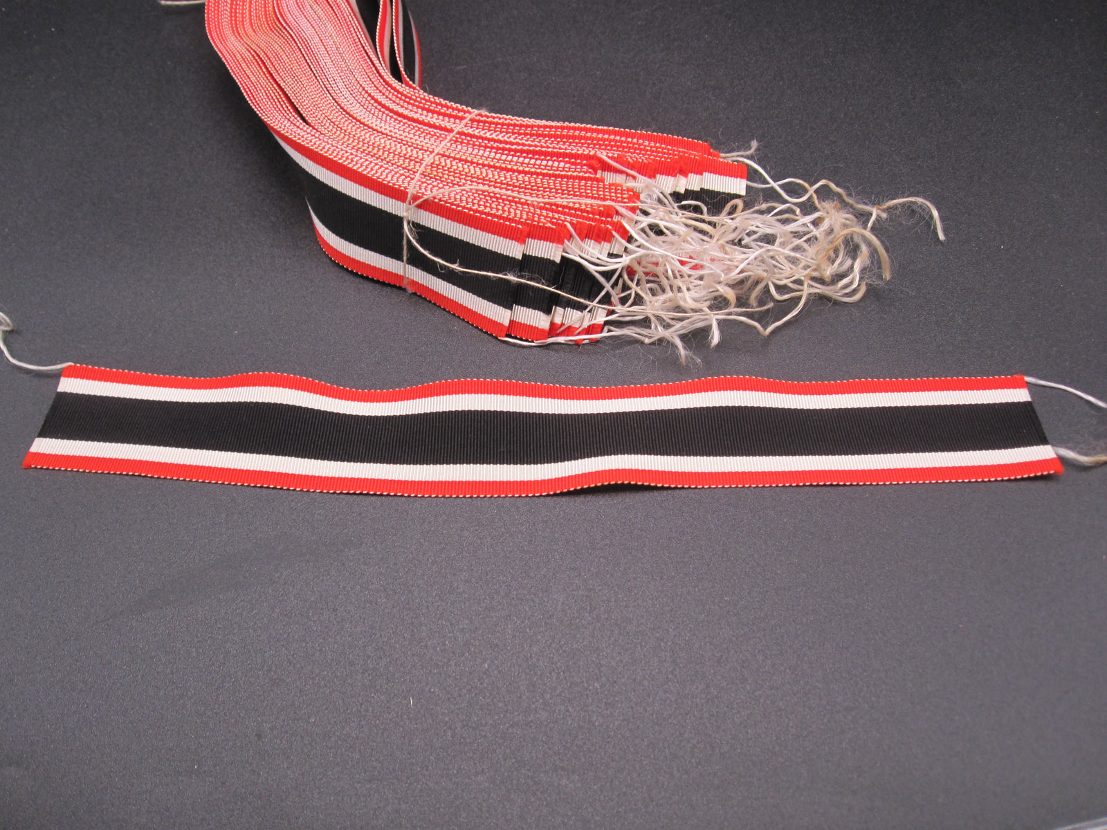 Original Ordensband zum Kriegsverdienstkreuz 2.Klasse 1939 (KVK2/39)