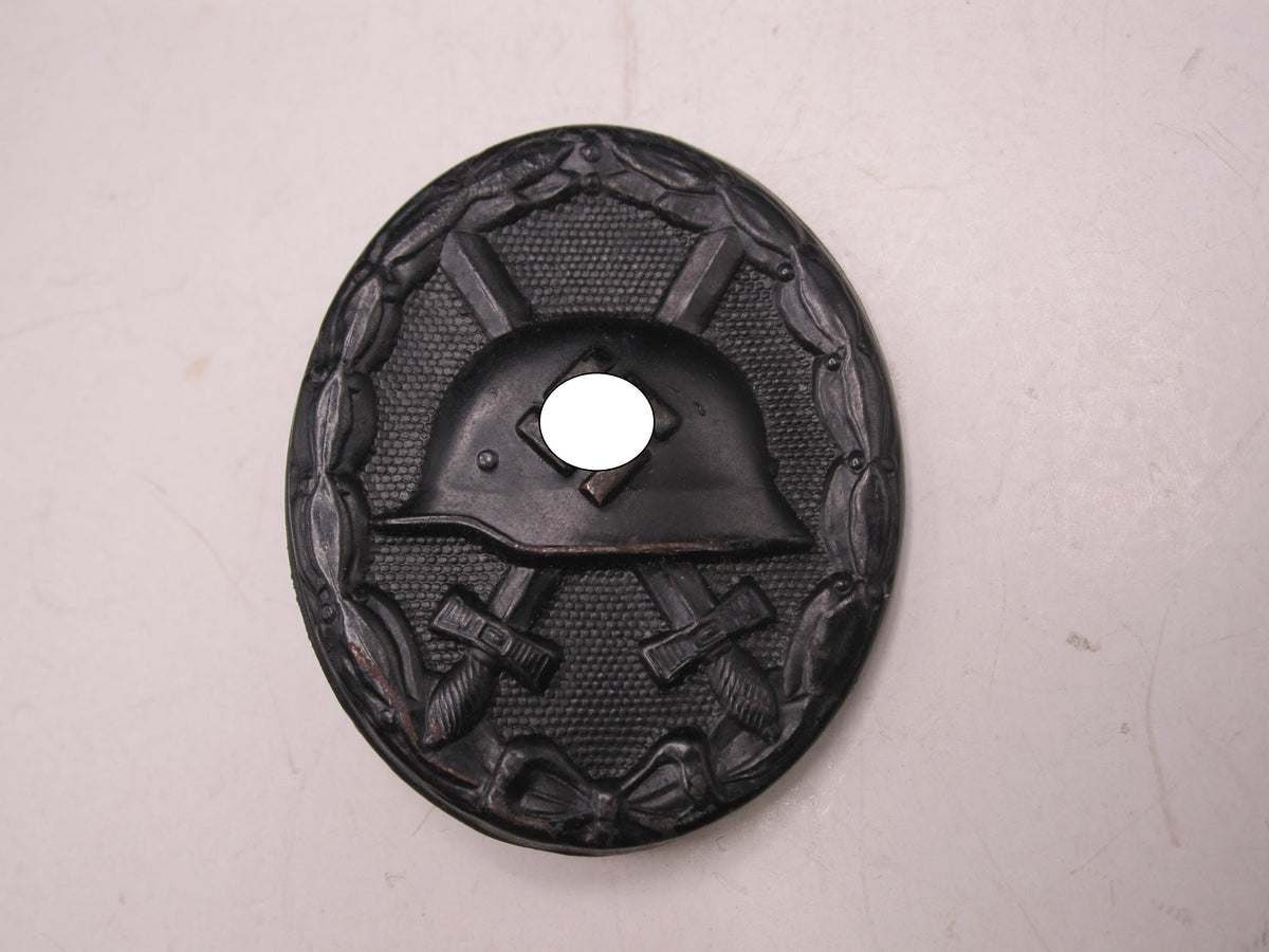 Verwundetenabzeichen 1939 in Schwarz Hersteller: &quot;32&quot;