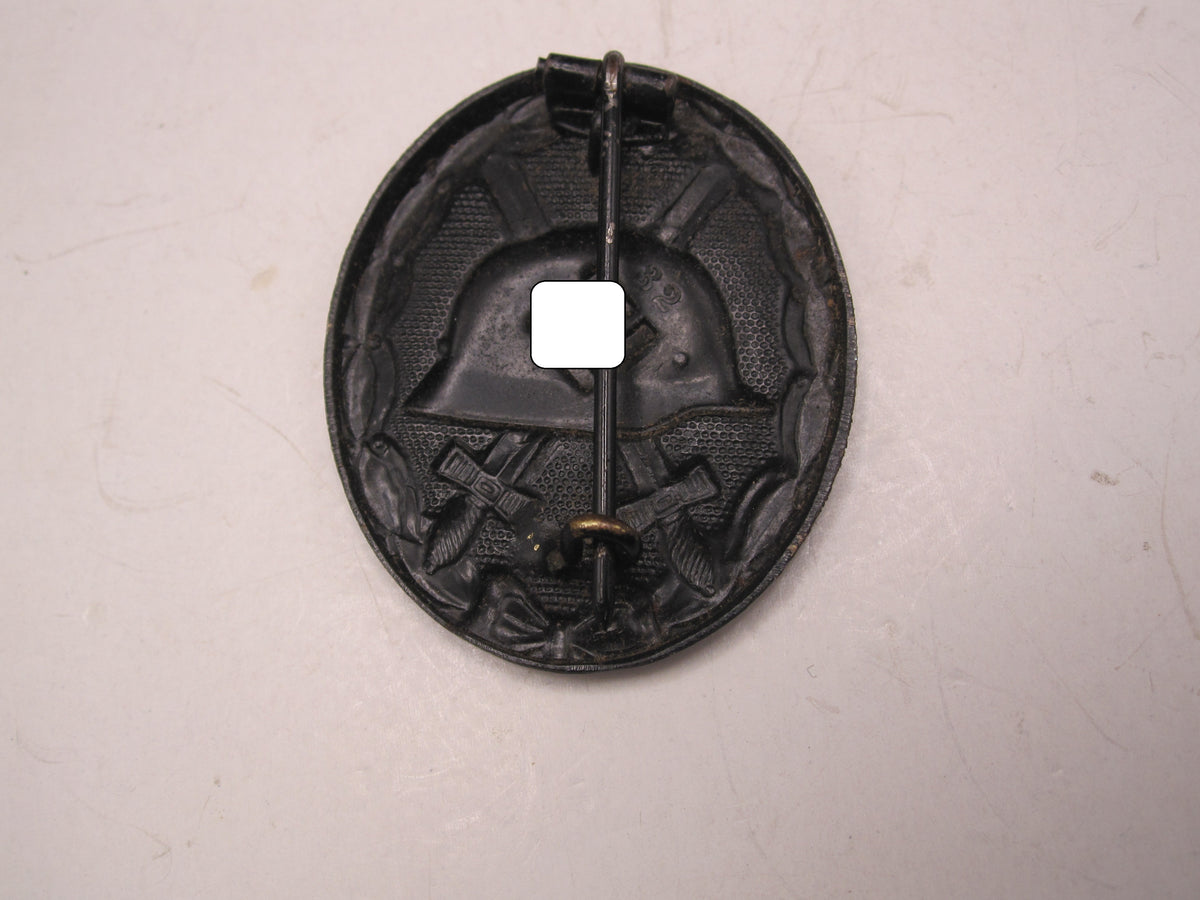 Verwundetenabzeichen 1939 in Schwarz Hersteller: &quot;32&quot;