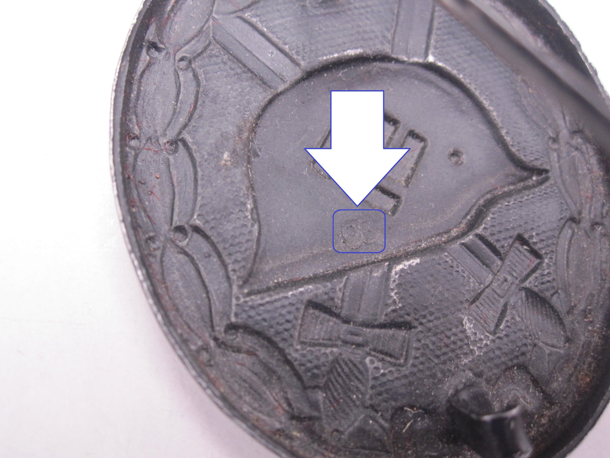 Verwundetenabzeichen 1939 in Schwarz Hersteller: &quot;93&quot;