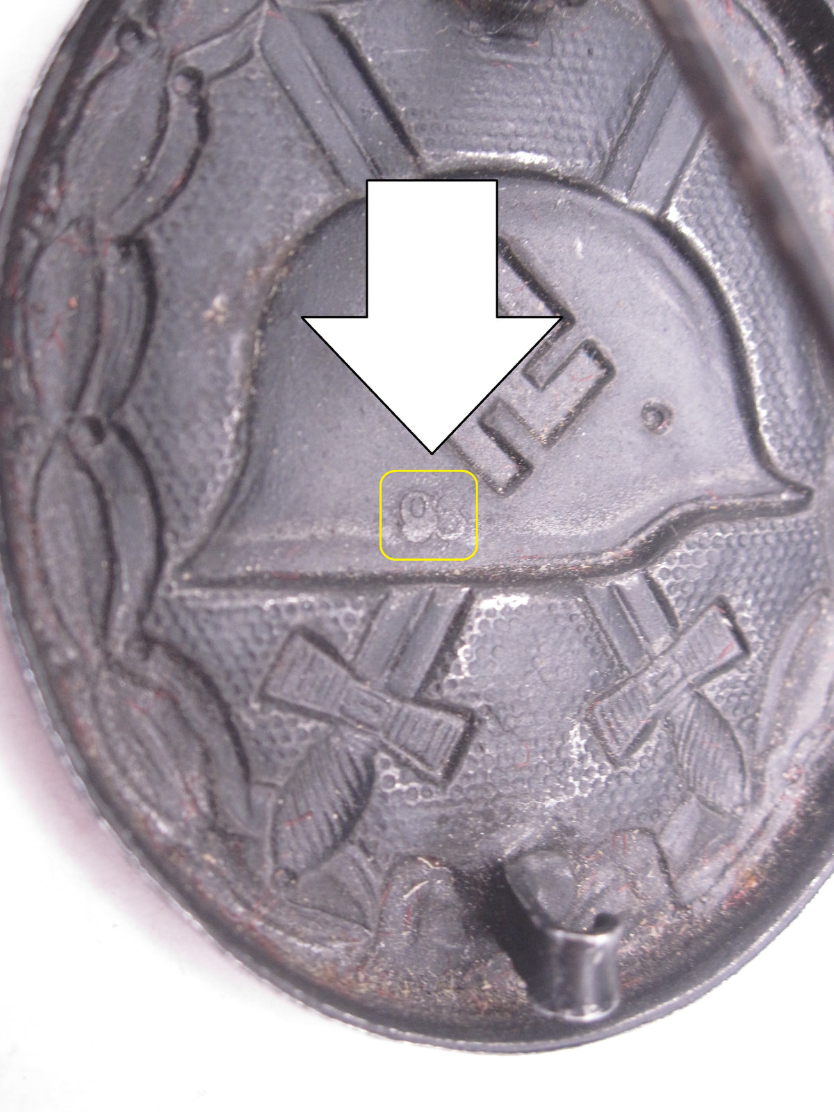 Verwundetenabzeichen 1939 in Schwarz Hersteller: &quot;93&quot;