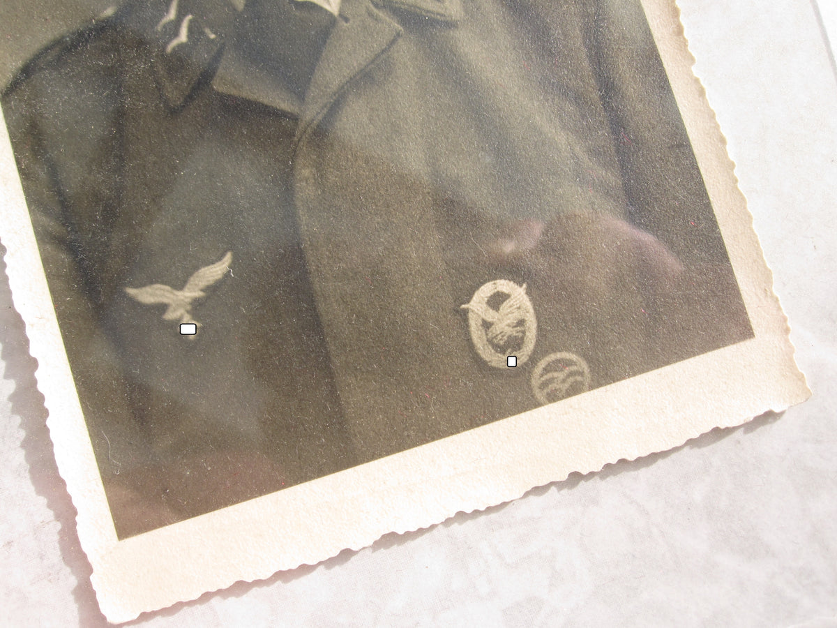 Uniformfoto Fliegertruppe Luftwaffe Wehrmacht Fliegerschützenabzeichen