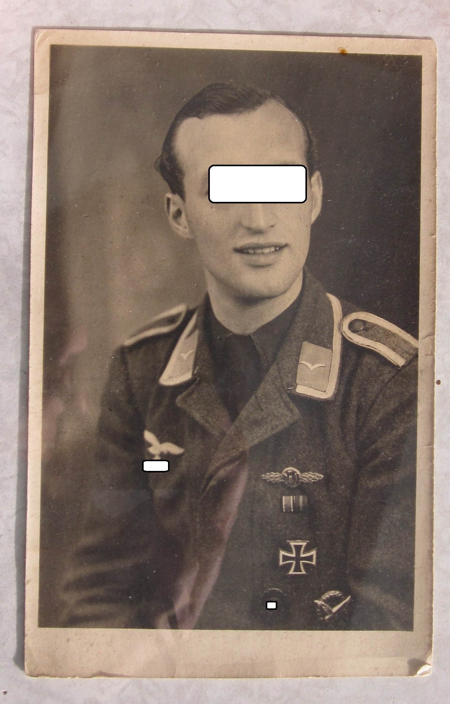 Uniformfoto Fliegertruppe Luftwaffe Wehrmacht Fliegerschützenabzeichen EK1/39