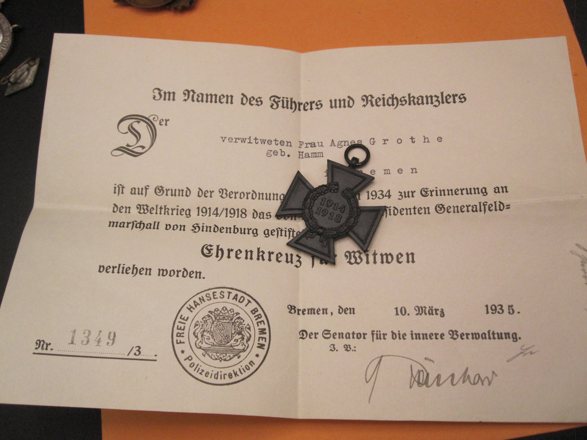 BREMEN Ehrenkreuz des 1.Weltkrieges gefallener Frontkämpfer Hersteller: &quot;SCH.H.&quot; &amp; Verleihungsurkunde