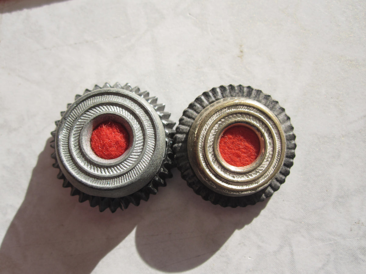 2 Kokarden für Schirmmütze Heer Wehrmacht