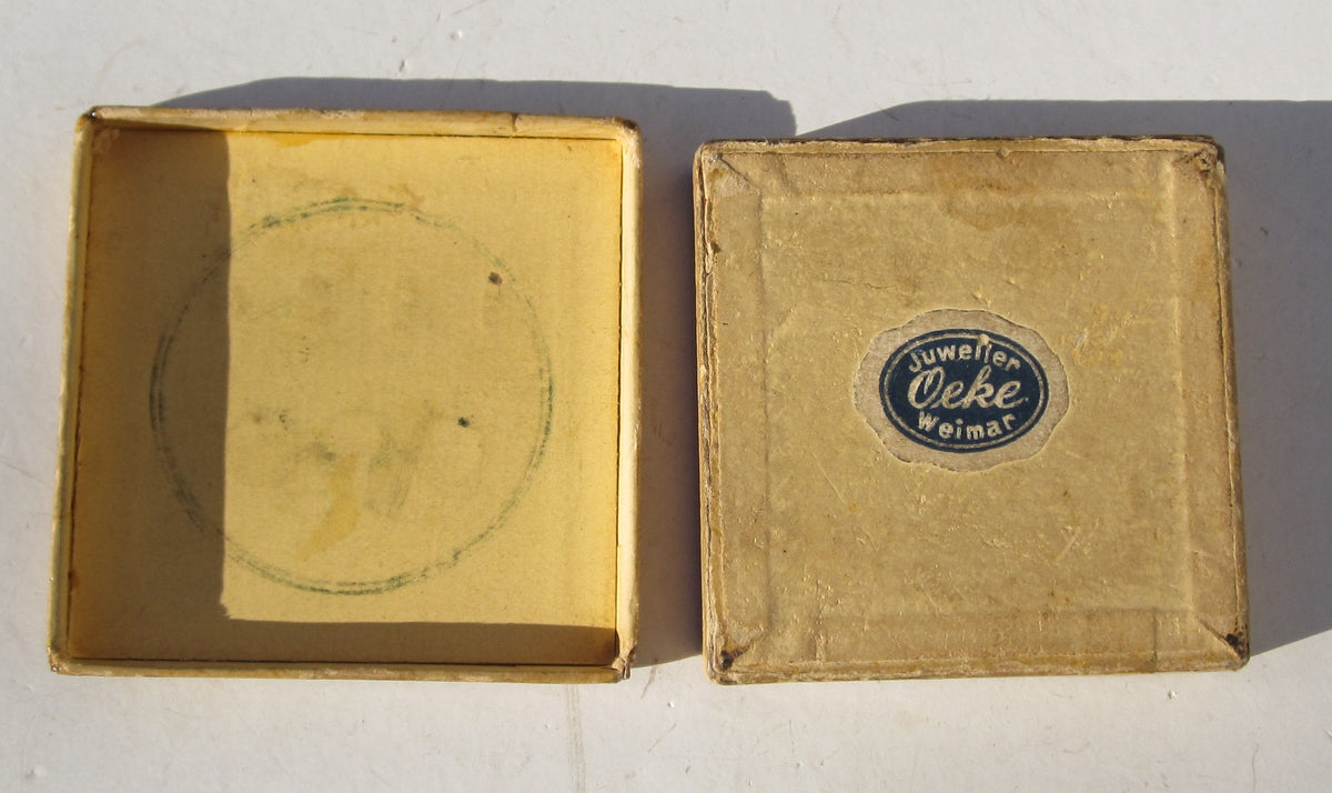 Medaille Olympische Spiele 1936 in Schachtel Weimar in Thüringen