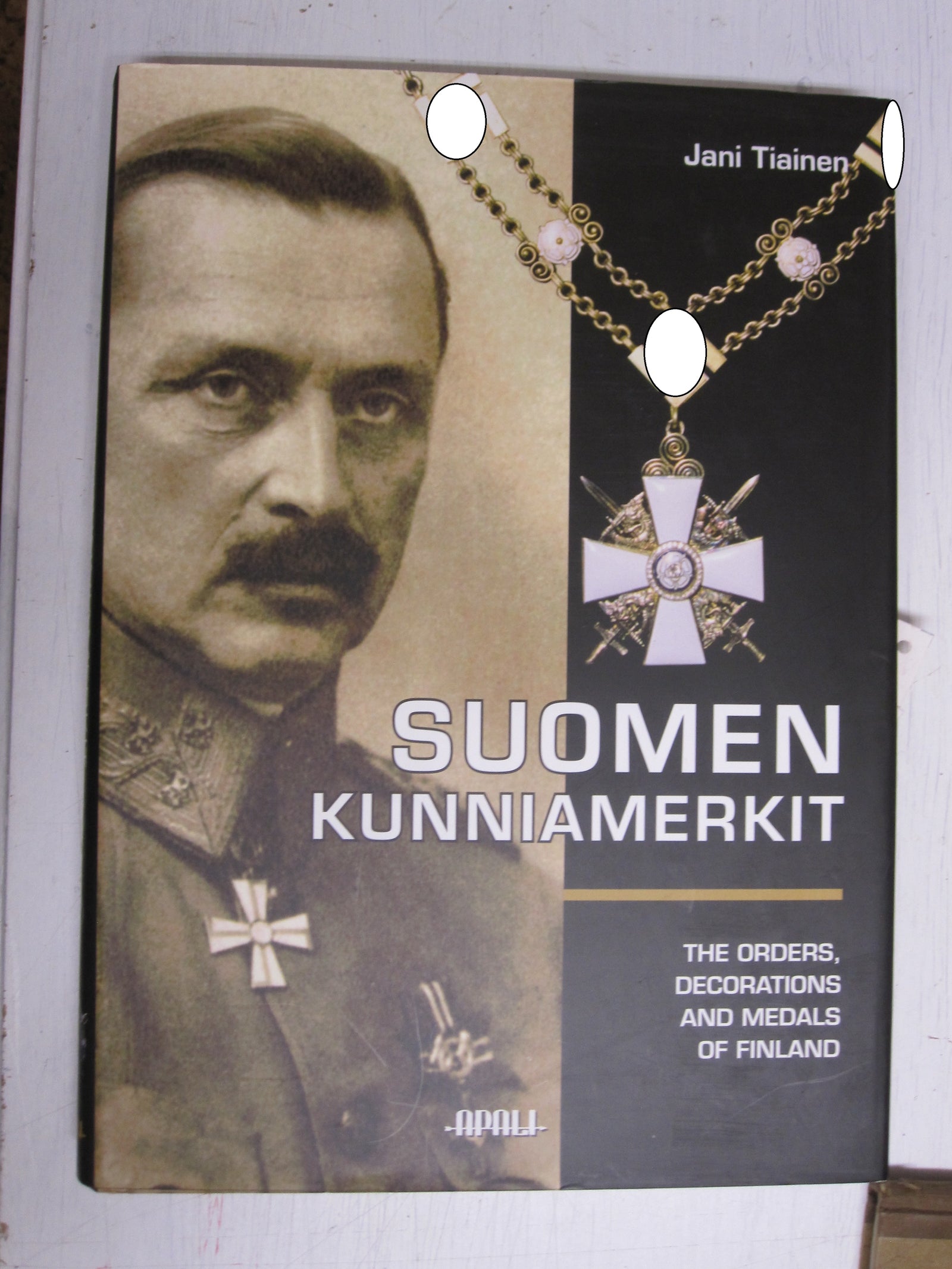 Buch Ordenskatalog der finnischen Auszeichnungen Orden Ehrenzeichen